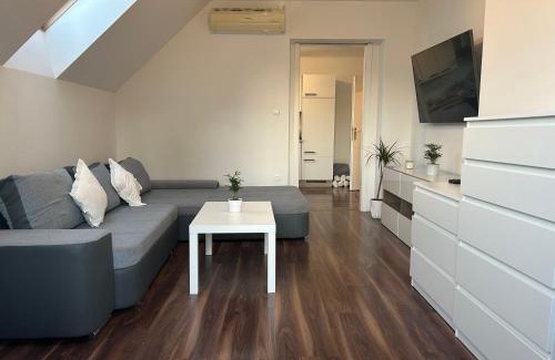 Vrhnika Apartment | Tara's apartment