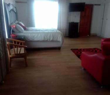 King William's Town Apartment | Tara's Terrace Guest House
