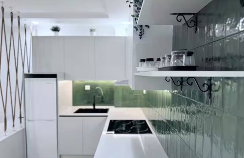 Downtown Ulaanbaatar Apartment | Tara Temple Studio: Cozy, Modern Retreat near Korean Embassy