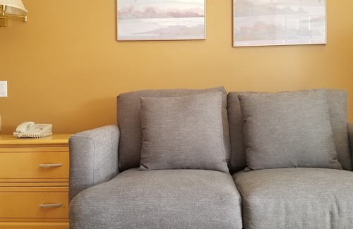 Hinton Hotel | Tara Vista Inn