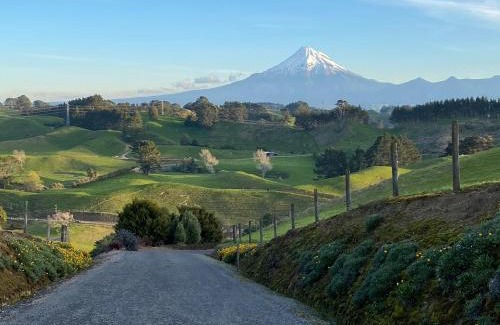 Tarurutangi Bed & Breakfast | Taranaki Country Lodge