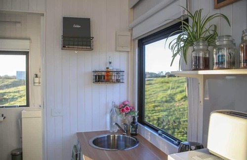 Midhirst House | Taranaki Creekside KEA by Tiny Away