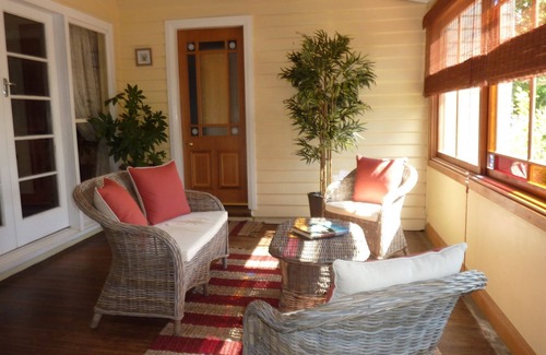 Deloraine House | Tarcombe House in Deloraine