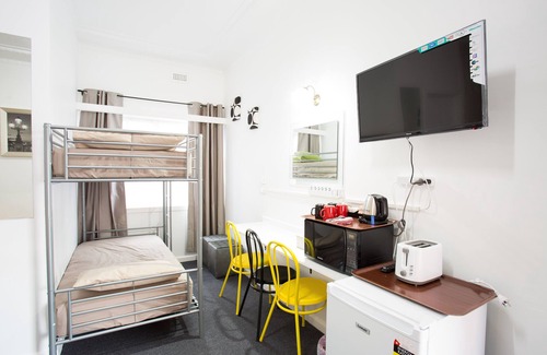 Taree Hotel | Taree Lodge Motel