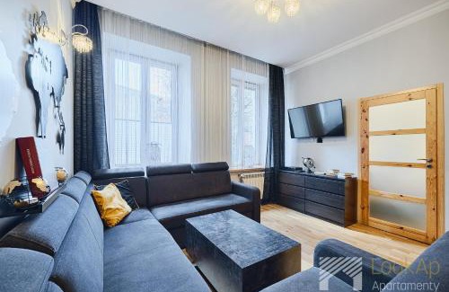 Lodz Apartment | Targowa Black by LookAp - Parking gratis