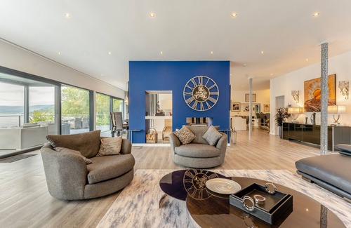 St Fillans House | Tarken House - Five Bedroom House, Sleeps 10