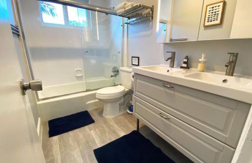Downtown Fort Lauderdale Apartment | Tarpon Harbor 2 - Waterfront townhouse near pool, beach, downtown Las Olas