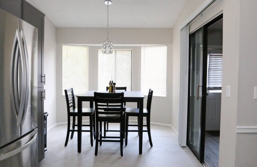 Holiday House | Tarpon Springs Tropical House- 3 Bedroom/2 full bathrooms!