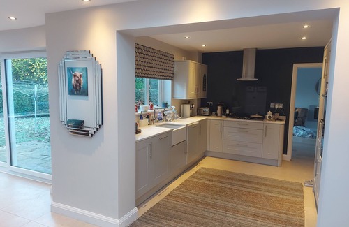 Tarporley House | Tarporley home surrounded by the Cheshire Country side. Restaurants 5 mins walk.