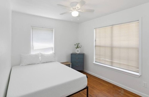 Harlandale House | Tarrant Haven Summary