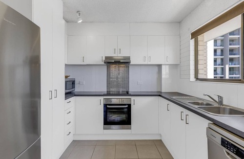 Kings Beach Apartment | Tarrohan Lodge Unit 7 Kings Beach QLD
