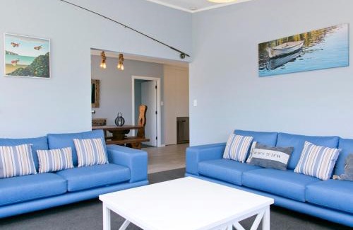 Te Rangiita House | Taruna - Tauranga Taupo Holiday Home
