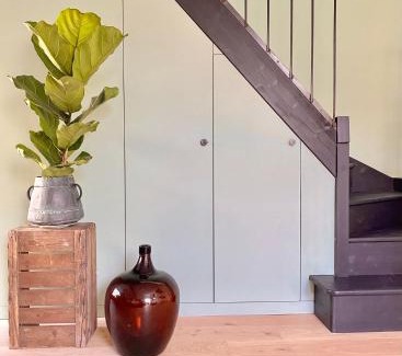 Montigny-sur-Loing Apartment | Tashi Kampa, The House of Happiness in Tibetan