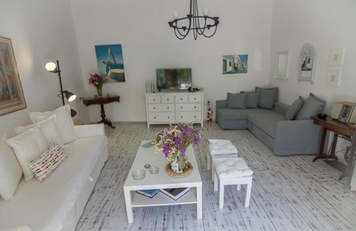 Little Venice House | Tasia's dream house in the heart of Mykonos town