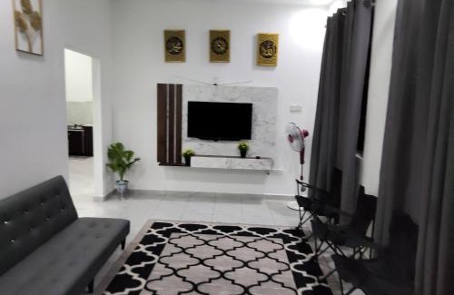 Sungai Lokan House | Tasmie homestay