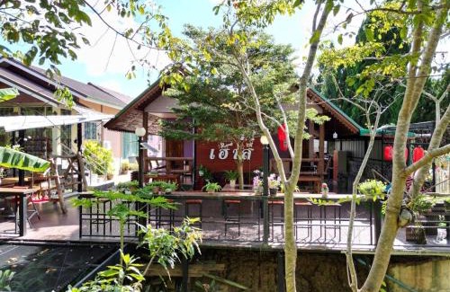 Khaem Son House | Tassana House