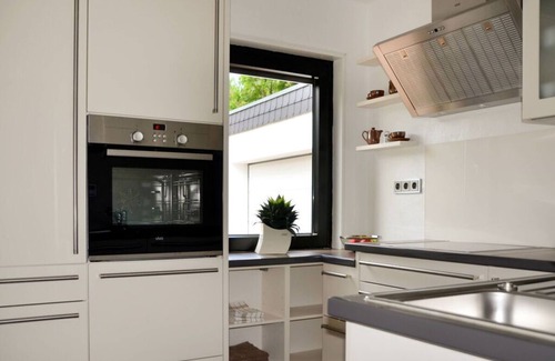 Voehl House | Tassius Comfortable holiday residence