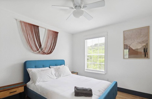 Dallas House | Taste of Heaven! Mountain View, Pool & Private Wild Nature