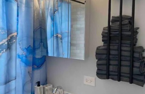 South Shore Apartment | Taste the Best of Chicago is a cozy stylish nook in the perfect location