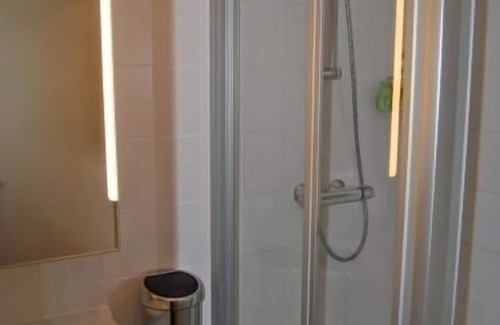 Cadzand-Bad House | Tasteful 4-person holiday apartment in the center of Cadzand 50 meters from the beach