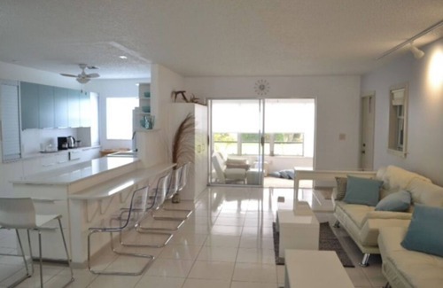 High Point Villa | Tasteful and quiet place to relax!