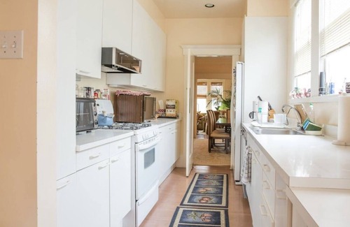 Richmond District House | Tasteful Condo with Office + Garage - Near Parks, Museums and Restaurants