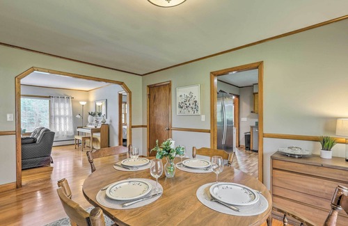 Westmoreland House | Tasteful Country Home on 5 Acres ~ 3 Mi to Lake!