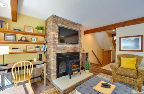 The Galena Territory House | Tasteful Galena Townhome with Community Amenities