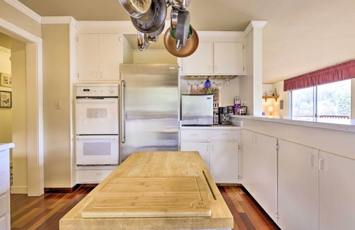 Monte Rio House | Tasteful Home w/Stunning River & Valley View