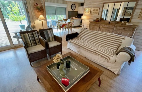 Lacanau-Ocean House | Tasteful house with great pool area