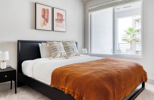 Fremont Apartment | Tasteful San Bruno 1BR w/ A/C, Gym & Pool, nr SFO Airport, by Blueground