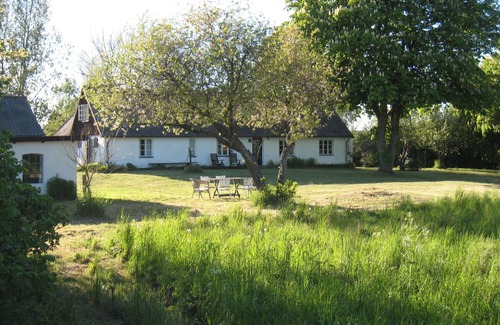 Loderup House | Tastefully decorated Skåne meadow in nature reserve near the sea