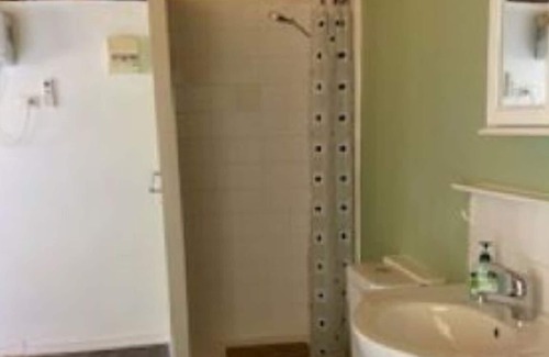 York Apartment | Tastefully remodeled Stable Studio10 mins walk on river trail to city center