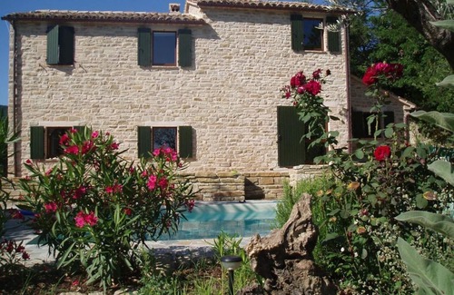 Cupramontana House | Tastefully renovated stone house with pool in a quiet hillside location with 2 apartments