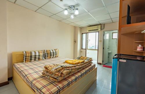 Lat Yao Apartment | Tat Hotel