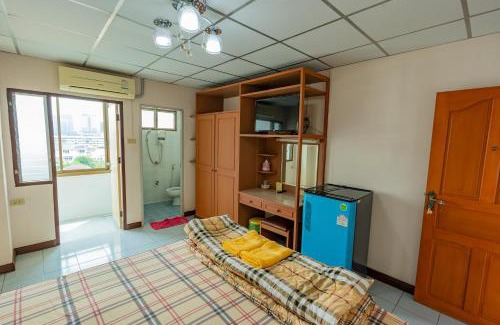 Lat Yao Apartment | Tat Hotel