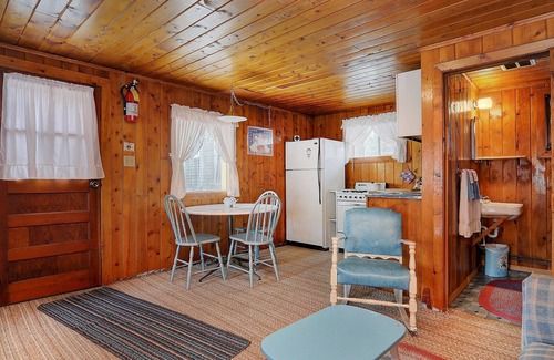 Salida Cabin | TATA River Cabins- group getaway