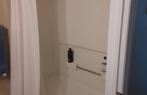 Greensboro Condo | Tater's Townhome is a cozy 1-bedroom condo with AC, TV no wifi on the 1st Floor