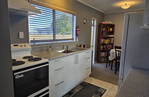 Taupo House | Taupo Central - Close to town and includes WiFi