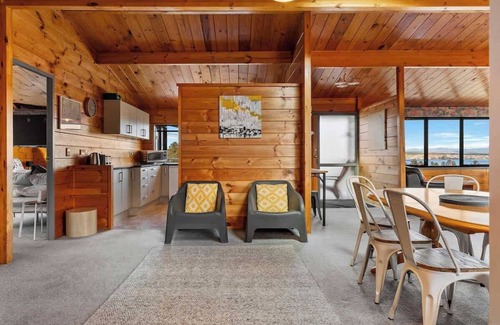 Taupo House | Taupo Views-family Retreat