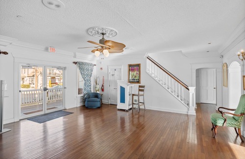 Somers Point House | TAVERN ON THE BAY HOTEL- Meyer Lansky Suite
