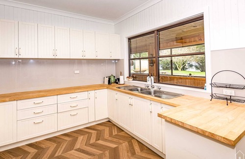 Foster North House | Tavira Summary: PLEAS