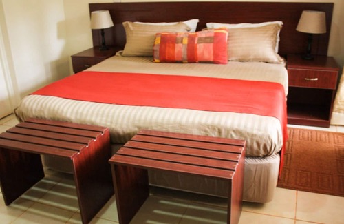 Ngelani Hotel | Tawa Country Lodge