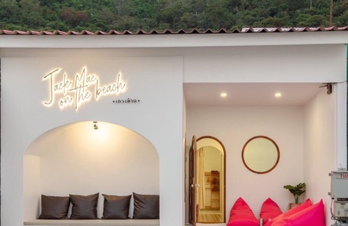 Koh Lan Villa | Tawaen Beach Villa