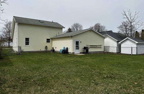 Tawas City House | TawaStay, Located Near Lake Huron and pet friendly!
