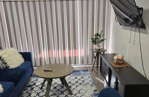 Dearborn Heights House | Tawheed House is a 3-bedroom house in lovely Redford with WiFi, AC.and more.