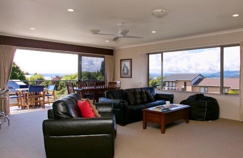 Kuratau House | Tawiri Treasure - Kuratau Holiday Home
