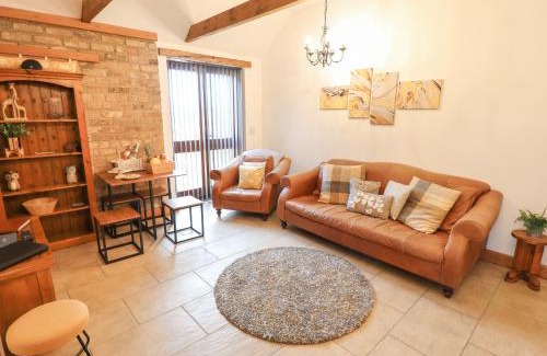 Alford House | Tawny Cottage