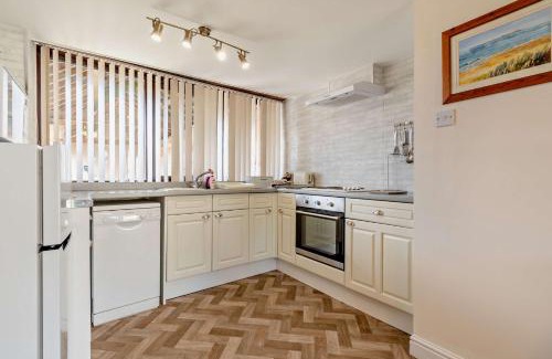 Newton-on-Rawcliffe House | Tawny cottage