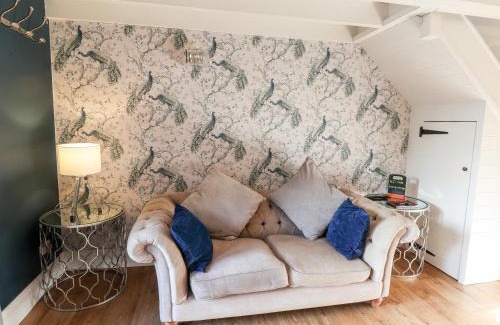 Scarborough House | Tawny Cottage